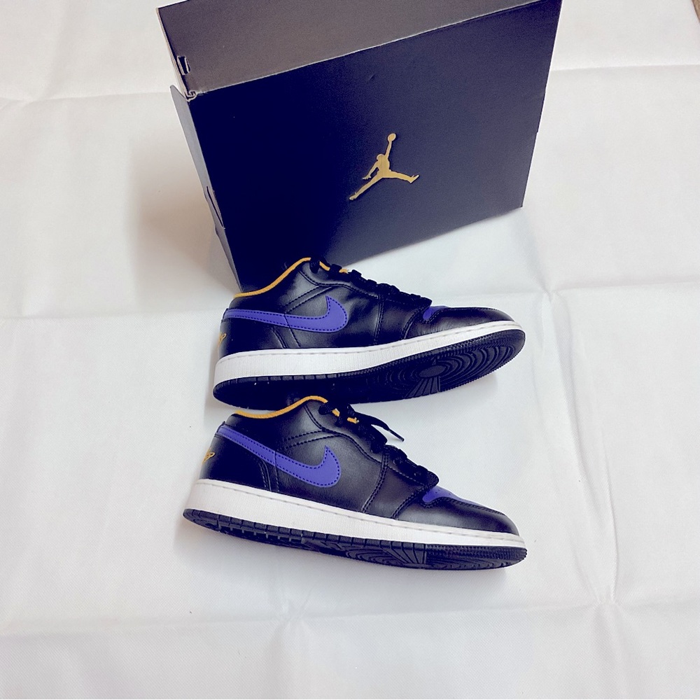 Jordan low